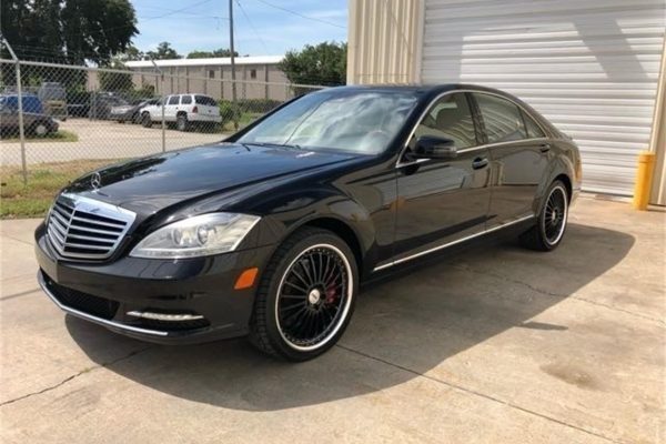 15781830-2010-mercedes-benz-s550-std